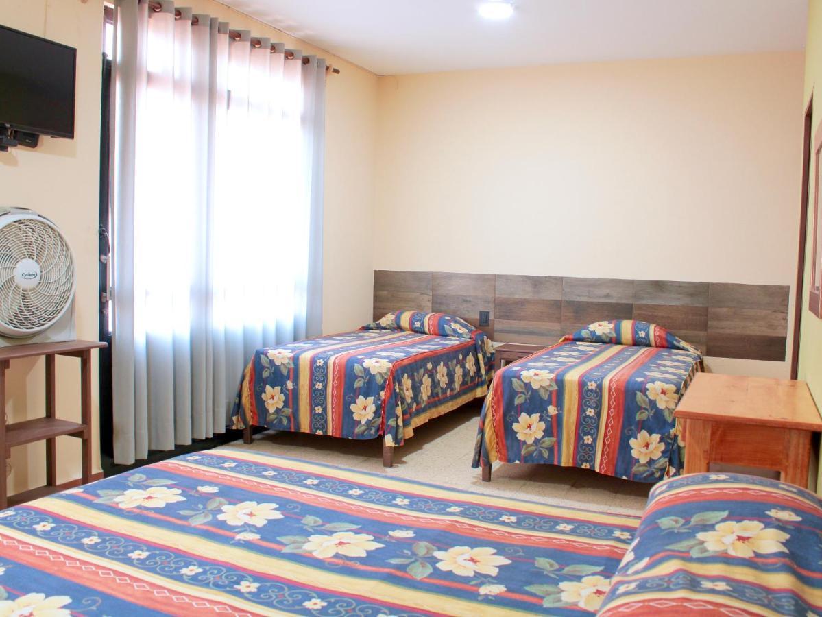 Hotel Galaxia Oaxaca Bagian luar foto