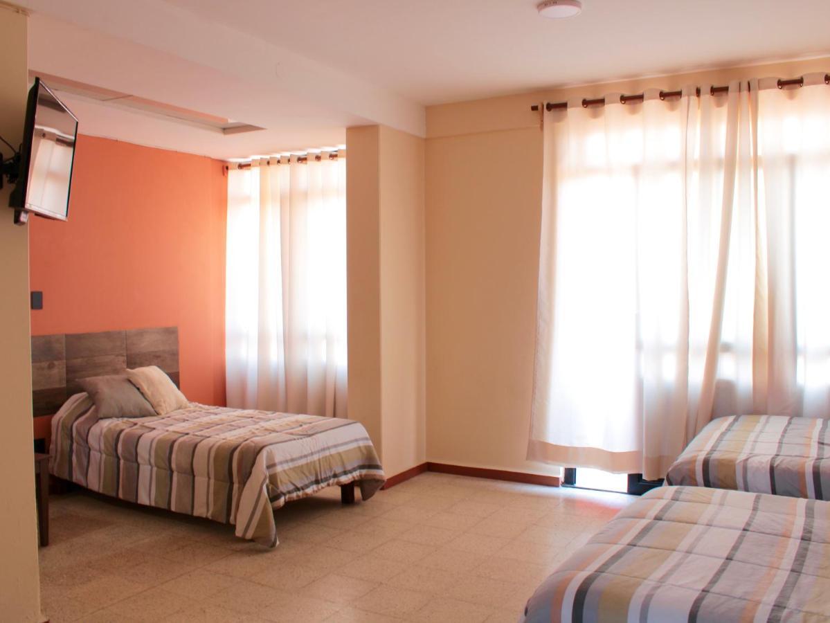 Hotel Galaxia Oaxaca Bagian luar foto